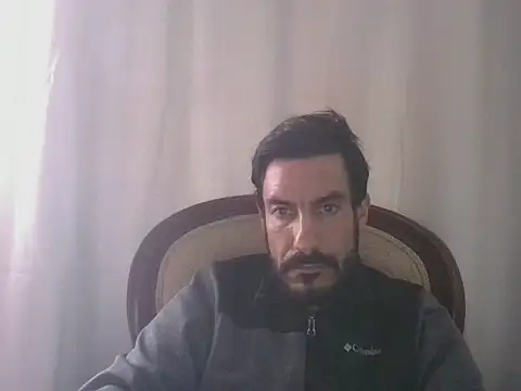 elkike1980 online show from June 25, 2026, 3:06 pm