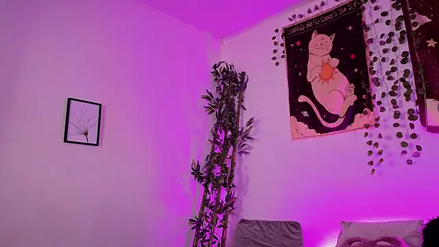 Nyx nayla online show from December 23, 2025, 1:38 am