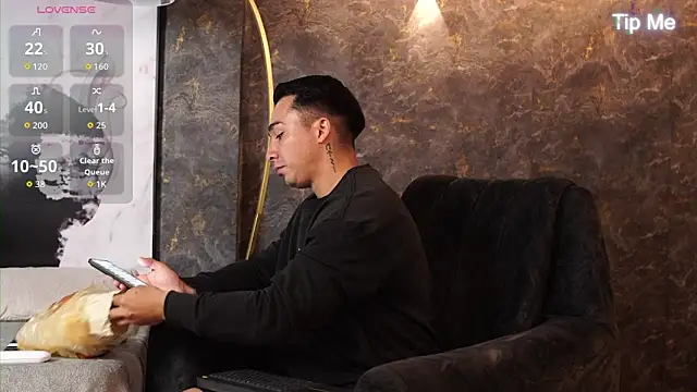 Ryan Hunt online show from December 3, 2025, 12:15 pm