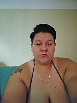 Snapshot of DevilDahm chatting on July 9, 2026, 8:52 pm DevilDahm online show from July 9, 2026, 8:52 pm