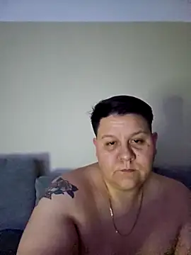 DevilDahm online show from April 14, 2026, 4:50 am