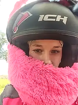 RubyEmerald online show from April 7, 2026, 4:20 pm