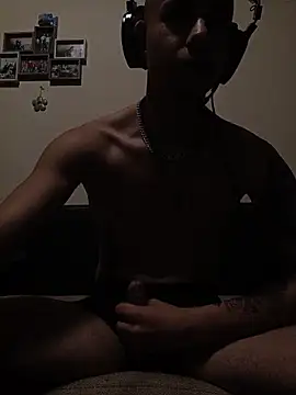 Snapshot of BigDickEnrg7195 chatting on November 29, 2025, 2:23 am BigDickEnrg7195 online show from November 29, 2025, 2:23 am