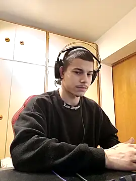 Snapshot of BigDickEnrg7195 chatting on February 20, 2025, 10:26 pm BigDickEnrg7195 online show from February 20, 2025, 10:26 pm