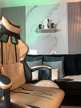 jaxon colton online show from November 25, 2025, 4:02 am