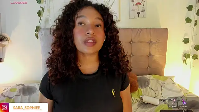 Snapshot of sara_sophieee chatting on February 12, 2025, 2:03 am sara sophieee online show from February 12, 2025, 2:03 am