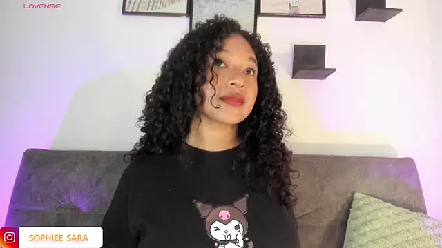 Snapshot of sara_sophieee chatting on September 18, 2025, 3:37 pm sara sophieee online show from September 18, 2025, 3:37 pm