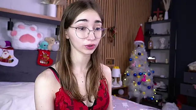 PollyBeev online show from November 27, 2025, 8:04 am