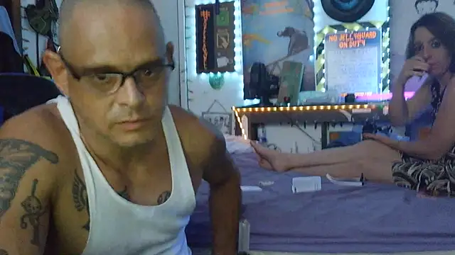 Snapshot of Buffshagswell chatting on June 25, 2026, 1:03 am Buffshagswell online show from June 25, 2026, 1:03 am