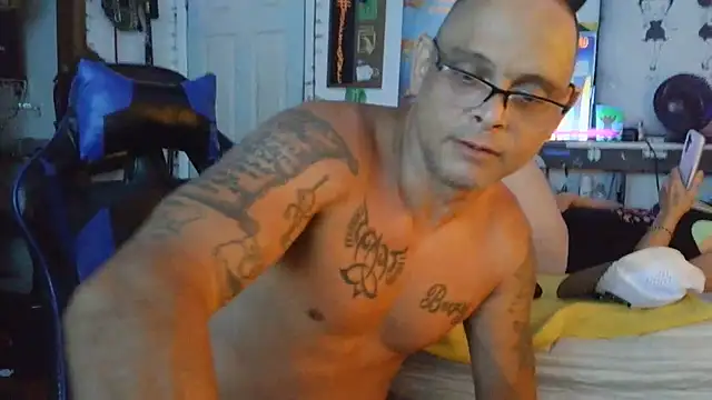 Snapshot of Buffshagswell chatting on July 12, 2026, 4:02 am Buffshagswell online show from July 12, 2026, 4:02 am
