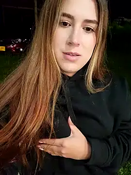 Jimena White  online show from October 11, 2025, 6:36 am