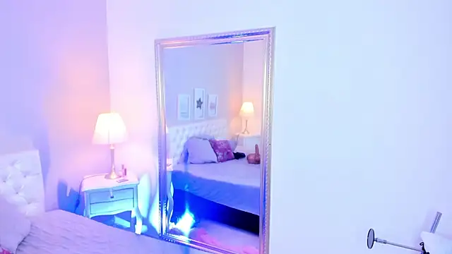 annaa-fox online show from January 17, 2025, 12:31 pm