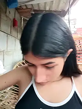 Snapshot of Julix_A chatting on March 7, 2025, 9:59 pm Julix A online show from March 7, 2025, 9:59 pm