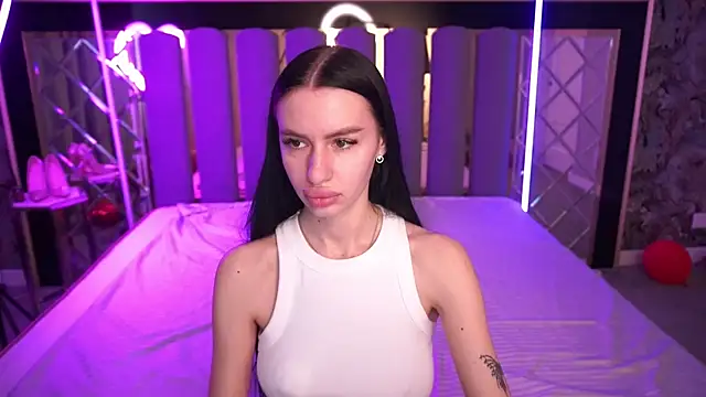 Snow WhiteeeX online show from March 30, 2026, 5:42 am