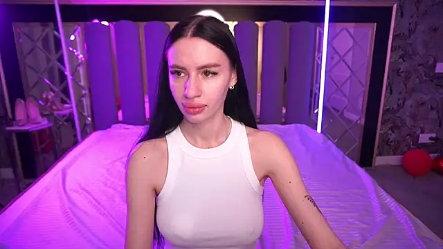 Snow WhiteeeX online show from March 29, 2026, 5:42 am