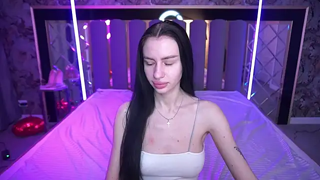 Snow WhiteeeX online show from April 9, 2026, 5:42 am