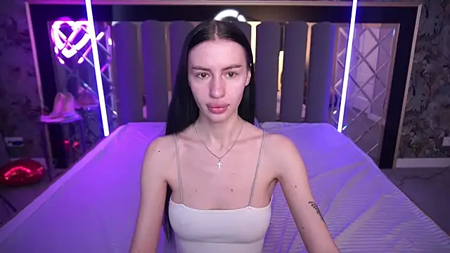 Snow WhiteeeX online show from April 12, 2026, 5:44 am