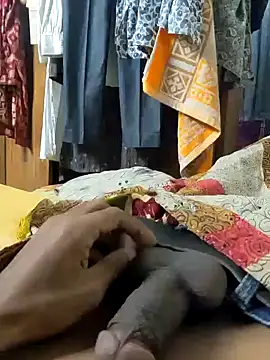 Snapshot of Ssdhaka11 chatting on December 11, 2024, 1:28 pm Ssdhaka11 online show from December 11, 2024, 1:28 pm