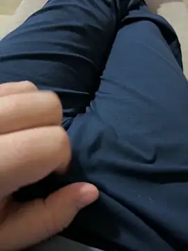 Snapshot of reelciii21 chatting on December 3, 2025, 5:34 pm reelciii21 online show from December 3, 2025, 5:34 pm