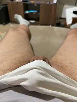 Snapshot of reelciii21 chatting on November 20, 2025, 5:13 pm reelciii21 online show from November 20, 2025, 5:13 pm