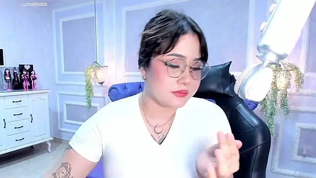 AHRI LEE online show from February 12, 2025, 8:16 am