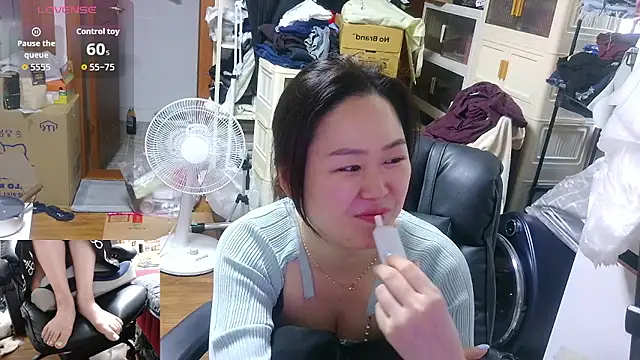 rami0428 online show from April 4, 2026, 7:26 am