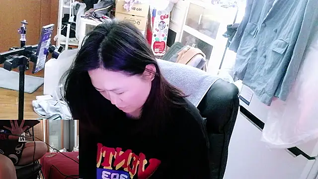 rami0428 online show from April 30, 2026, 1:23 am