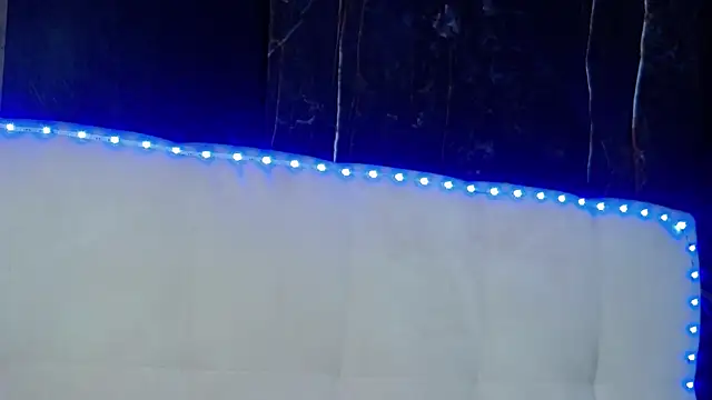 MelanieBrownn online show from April 12, 2026, 5:54 am