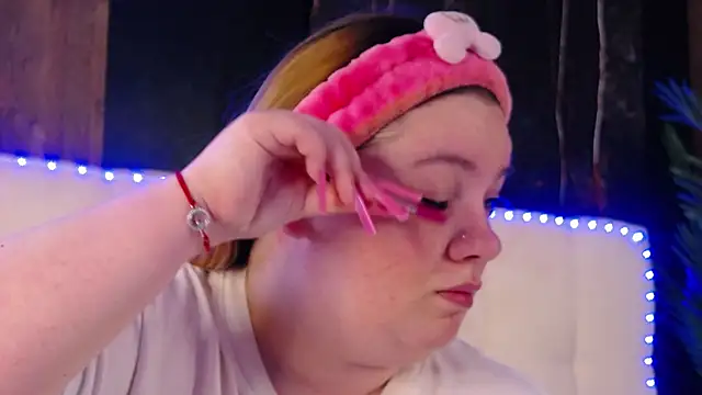 MelanieBrownn online show from March 10, 2026, 5:33 am