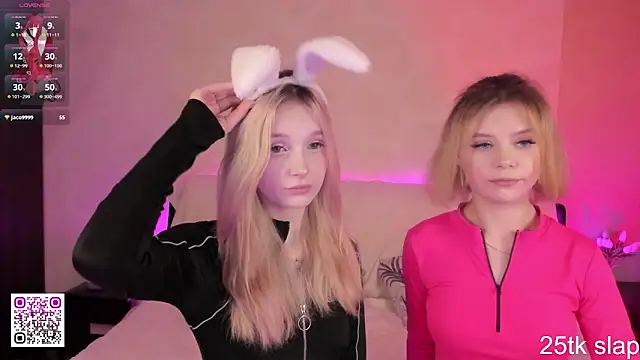 Naughty  Couplles online show from March 19, 2025, 3:09 am