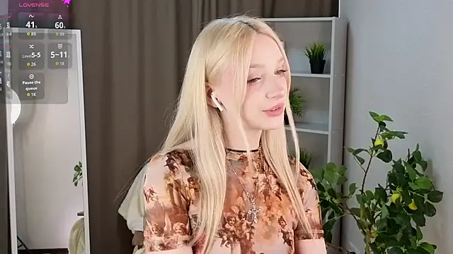 Naughty  Couplles online show from March 28, 2026, 3:07 am