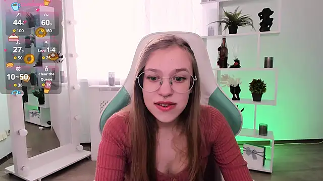 Snapshot of LayriantaVee chatting on March 23, 2026, 7:19 am LayriantaVee online show from March 23, 2026, 7:19 am