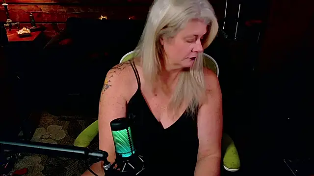 AliceHarlot online show from December 17, 2025, 5:23 am