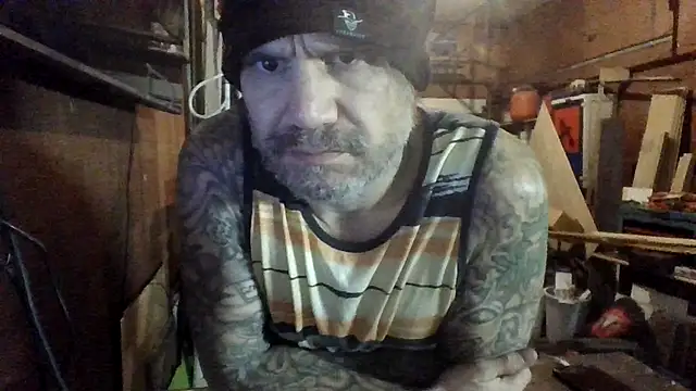 clitstitsandbongrips online show from November 16, 2025, 12:43 pm