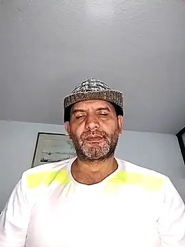 RogueTraveler online show from September 25, 2025, 3:34 am