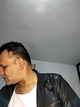 RogueTraveler online show from November 5, 2025, 3:09 am