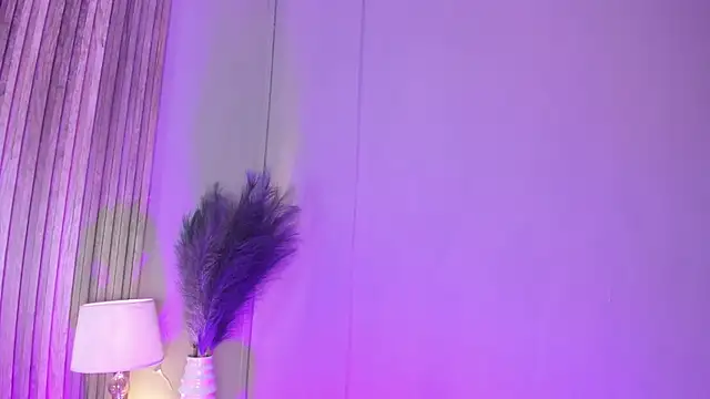 HannaPaola online show from March 9, 2026, 10:35 pm