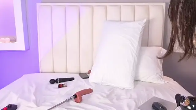 HannaPaola online show from October 2, 2025, 11:08 pm