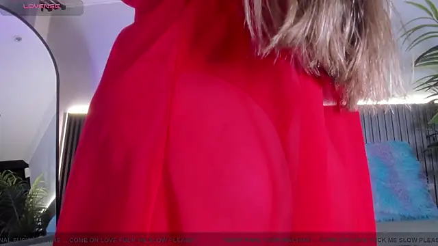 valentina lux online show from February 23, 2026, 7:14 pm