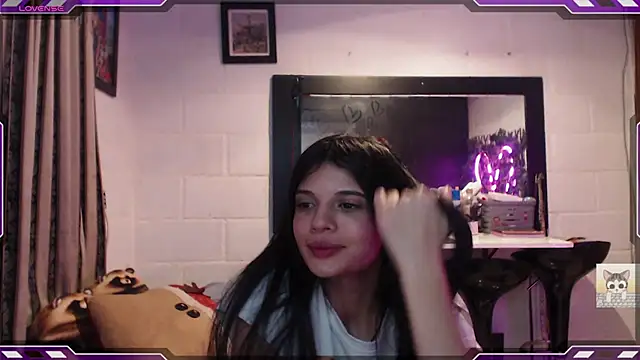 Snapshot of Sarahgin chatting on February 5, 2025, 1:33 pm Sarahgin online show from February 5, 2025, 1:33 pm