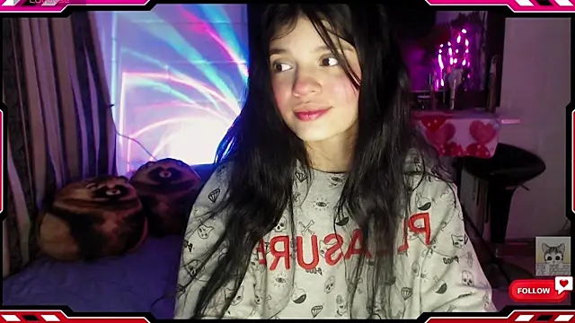 Snapshot of Sarahgin chatting on October 1, 2025, 9:25 am Sarahgin online show from October 1, 2025, 9:25 am