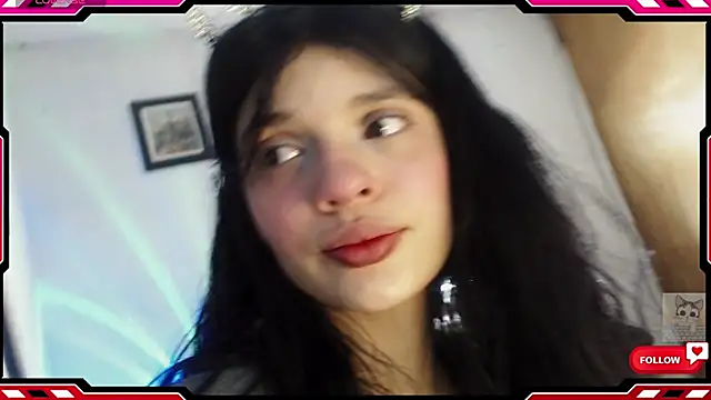 Snapshot of Sarahgin chatting on September 10, 2025, 12:04 pm Sarahgin online show from September 10, 2025, 12:04 pm