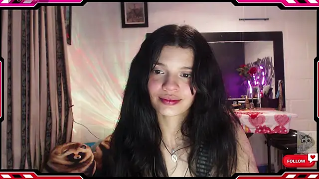 Snapshot of Sarahgin chatting on September 24, 2025, 8:54 am Sarahgin online show from September 24, 2025, 8:54 am
