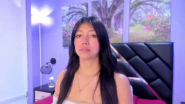 KimberlyVillaLobos online show from December 2, 2025, 11:34 am