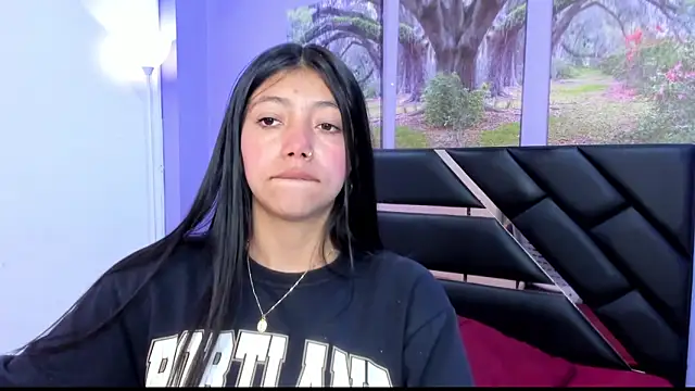 KimberlyVillaLobos online show from September 20, 2025, 11:37 am