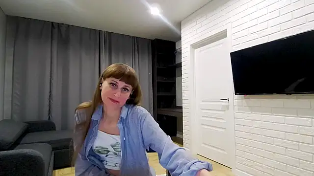 Daniella Lorente online show from May 10, 2026, 9:38 pm