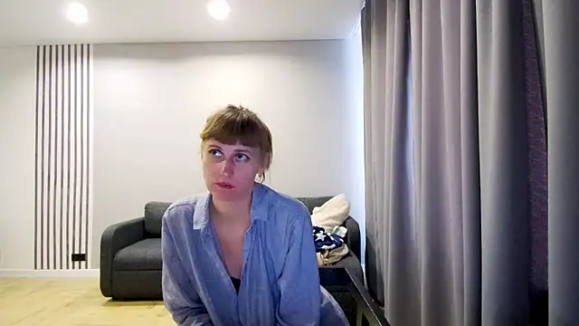 Snapshot of Daniella_Lorente chatting on February 26, 2025, 7:12 am Daniella Lorente online show from February 26, 2025, 7:12 am