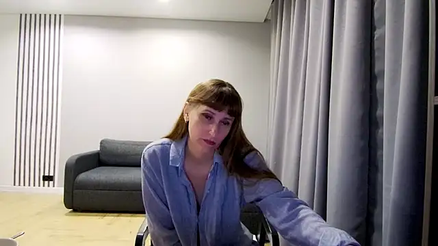Snapshot of Daniella_Lorente chatting on February 5, 2025, 12:53 am Daniella Lorente online show from February 5, 2025, 12:53 am