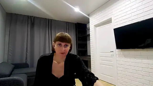 Daniella Lorente online show from May 7, 2026, 8:23 pm