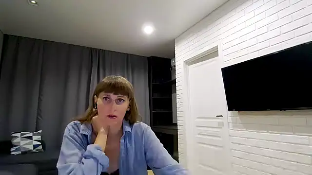 Daniella Lorente online show from July 24, 2026, 1:12 am